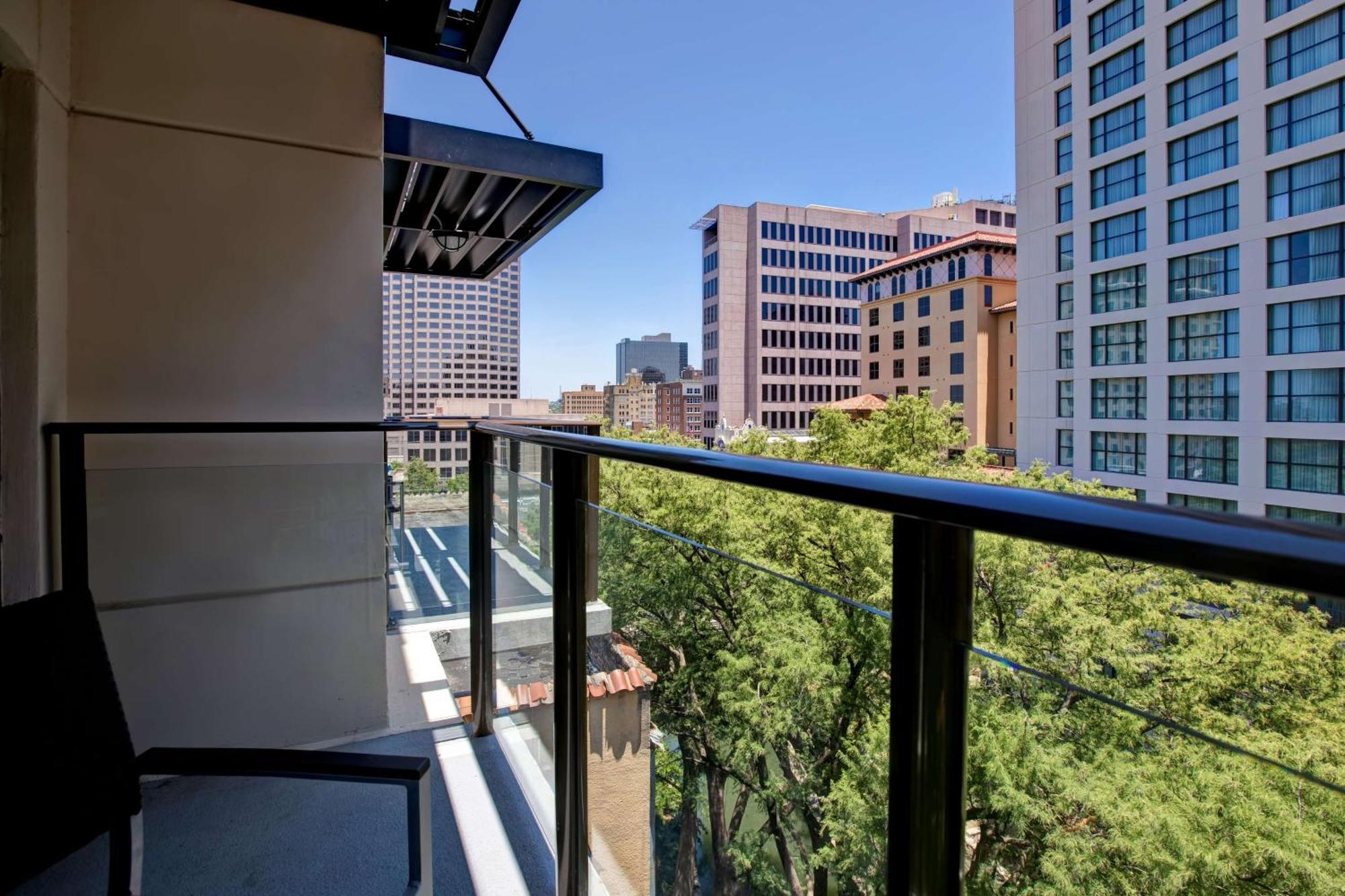 Hampton Inn & Suites San Antonio Riverwalk Экстерьер фото