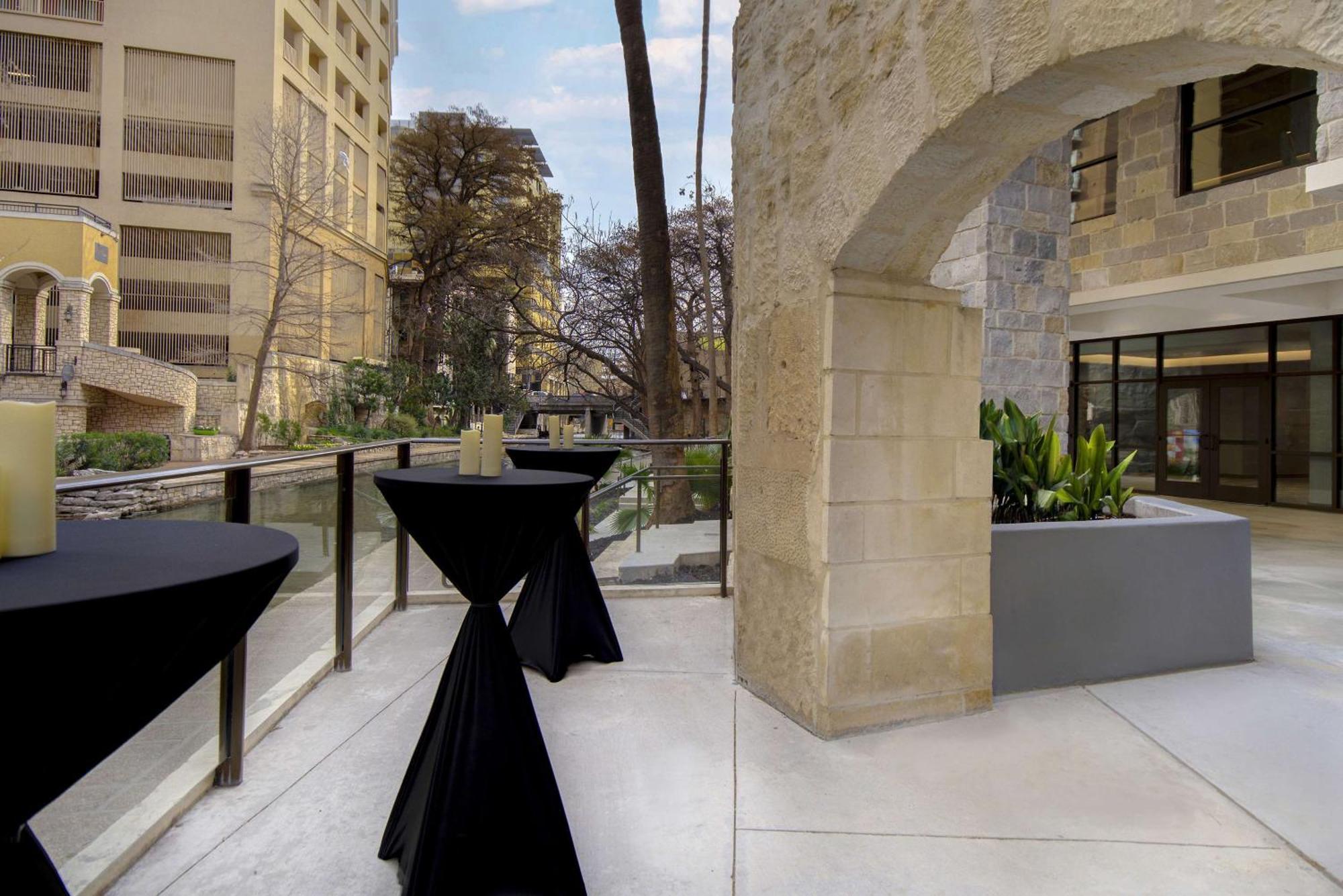 Hampton Inn & Suites San Antonio Riverwalk Экстерьер фото