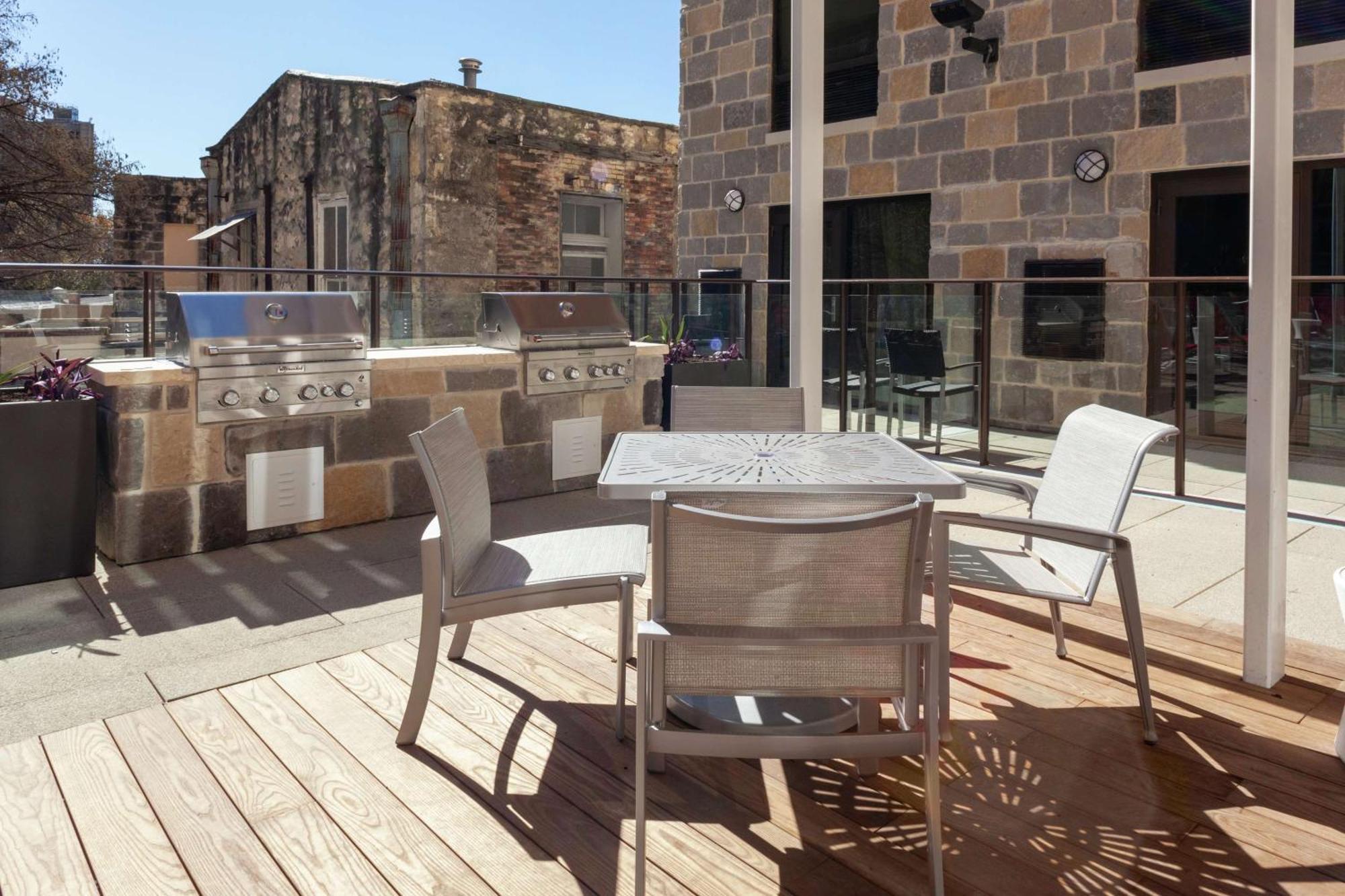 Hampton Inn & Suites San Antonio Riverwalk Экстерьер фото