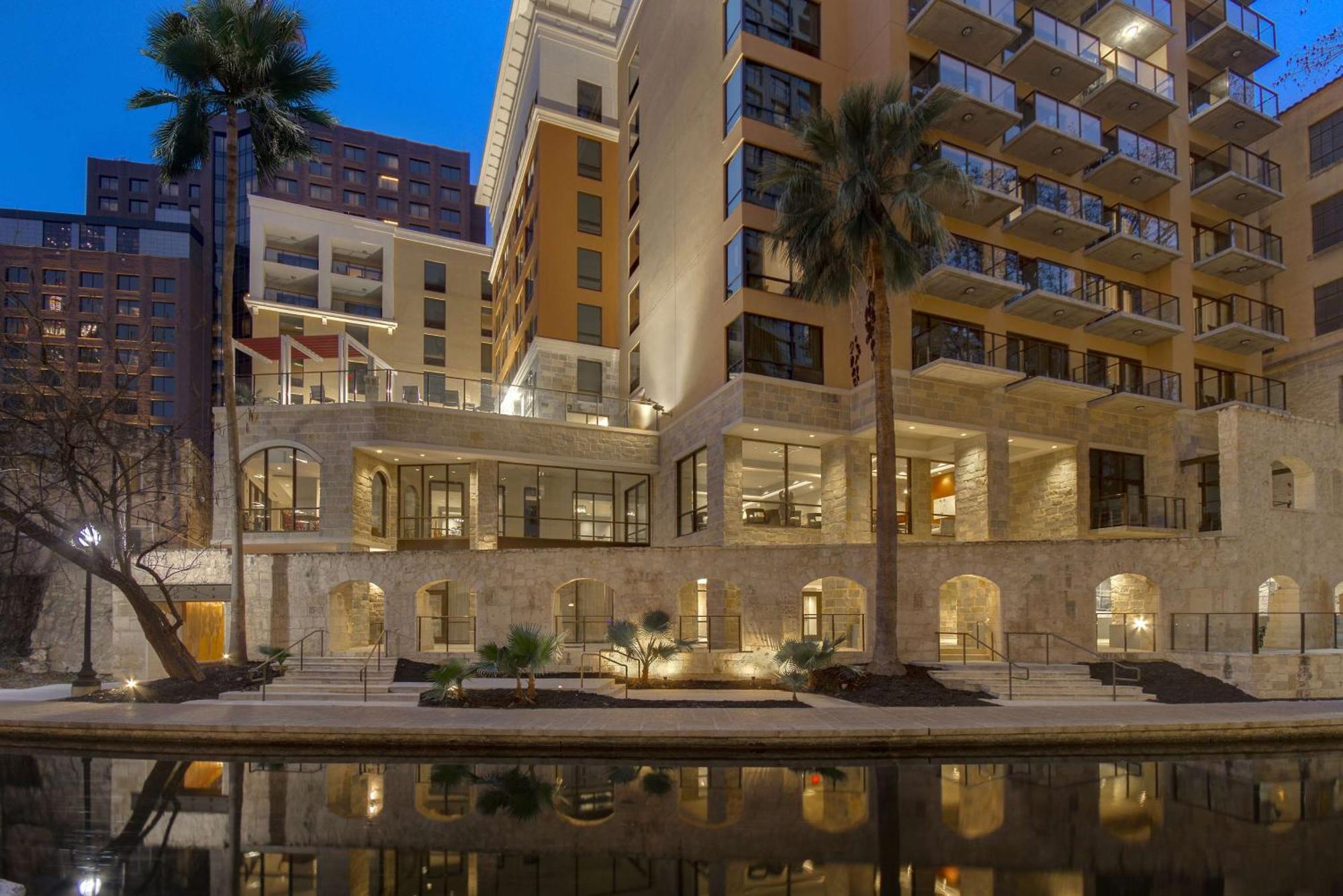 Hampton Inn & Suites San Antonio Riverwalk Экстерьер фото
