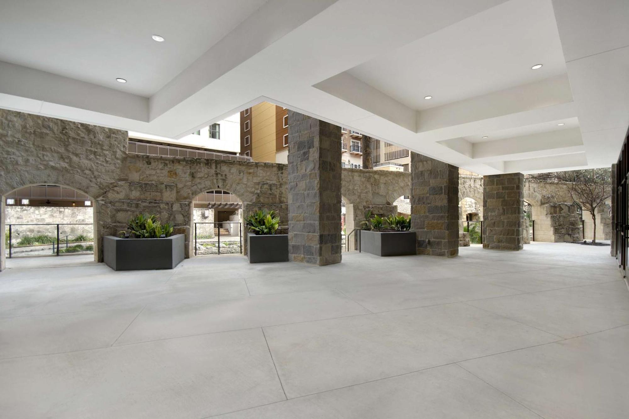 Hampton Inn & Suites San Antonio Riverwalk Экстерьер фото